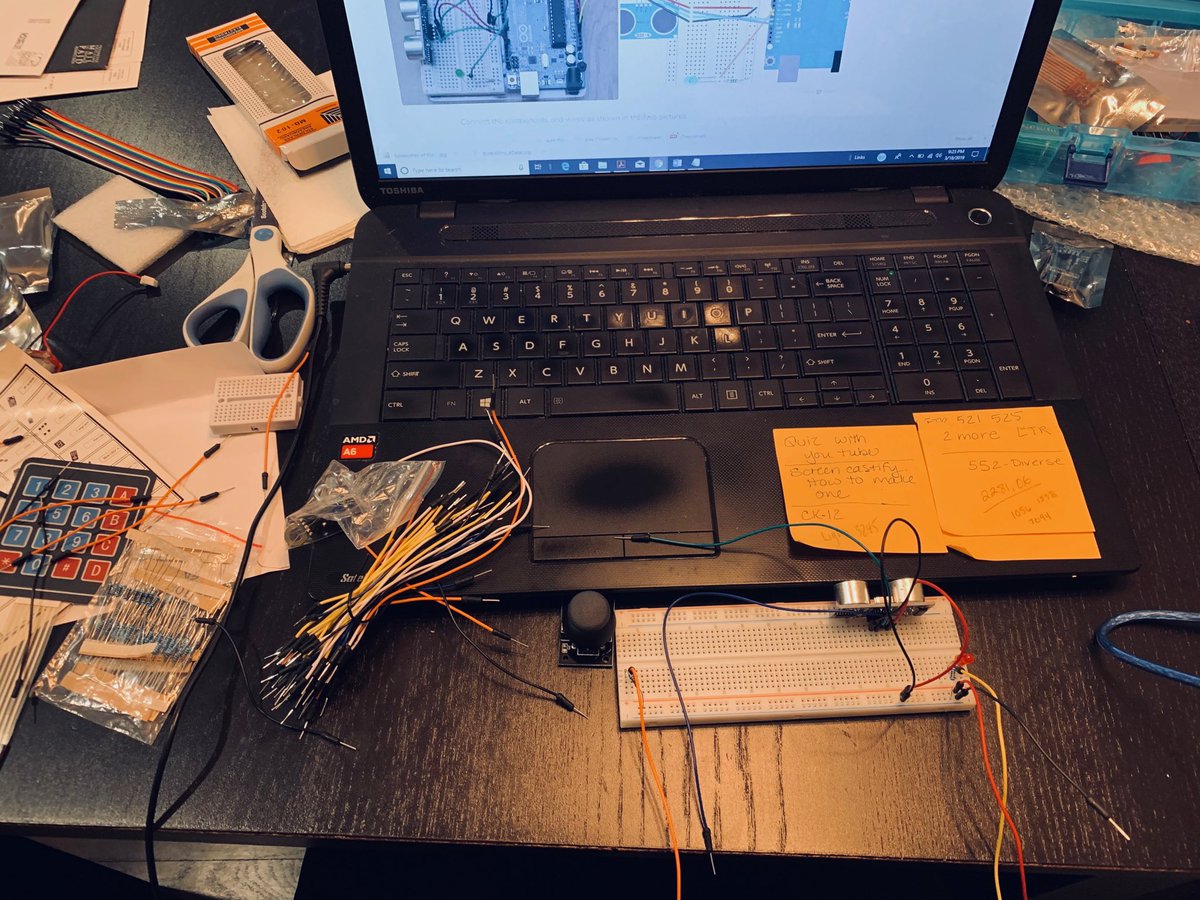STEMROX's tweet photo. This is what #edtech leaders do when their own children go to bed at night #Arduino #inspire67 #edtech #stemrox #ilovethisstuff https://t.co/MCaXcsAT5o