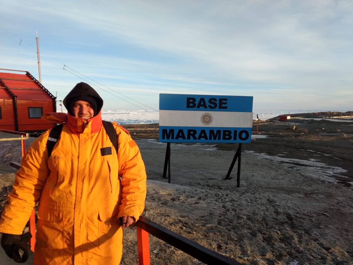 Verificación equipo VOR Thales 431, Base Marambio Antártida Argentina.  Laboratorio EANA,  haciendo patria!!!