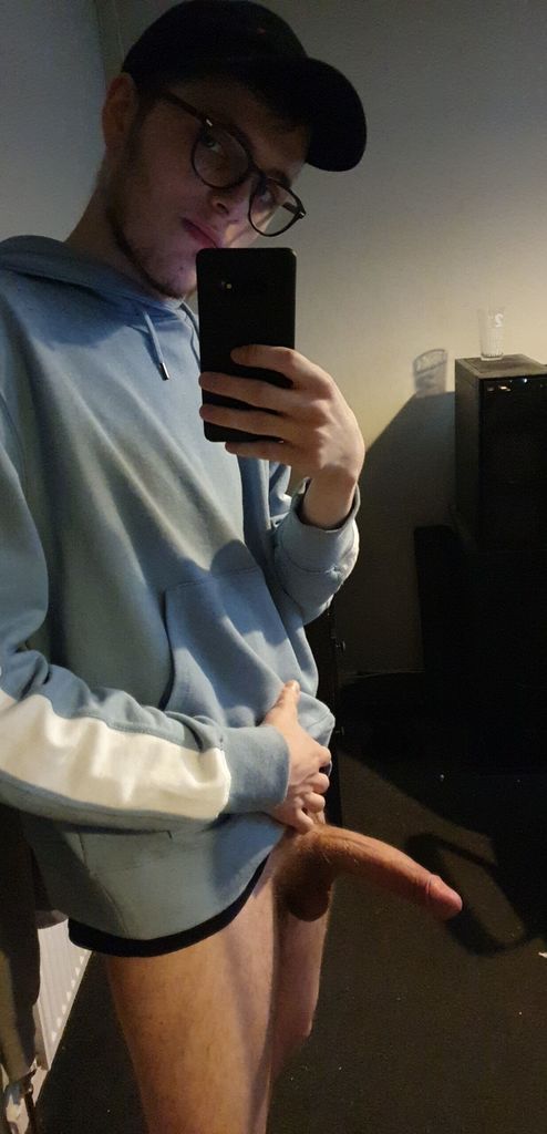 reddit_twinks's tweet photo. What would you do? via /r/twinks https://t.co/VqAZZGBZ0g https://t.co/ro13dOWfCe