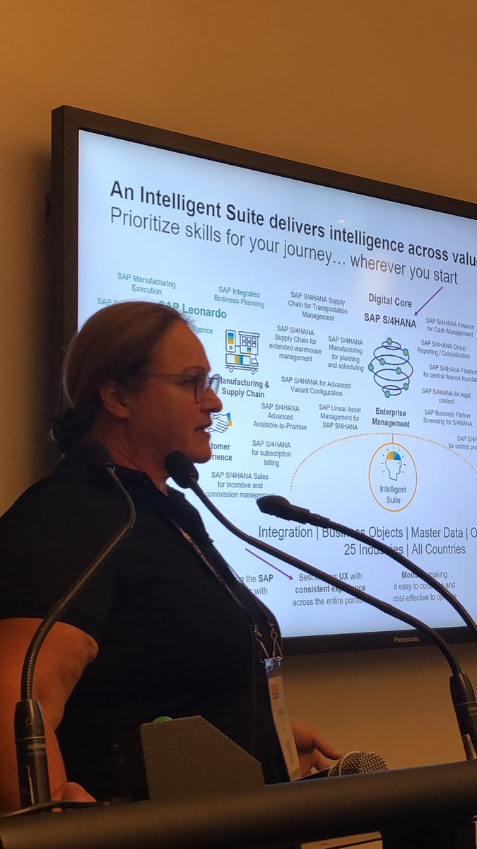 grahamrobbo's tweet image. Intelligent Enterprise with @jocdart #MasteringSAP