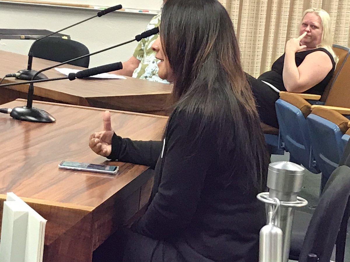 Good news! Bill 85 passed out of the Honolulu City Council Planning Committee today, bringing us one step closer to enforcing vacation rentals and protecting our affordable housing. #aikea #aoleairbnb #fairbnb #sharebetter #cchnl #hinews