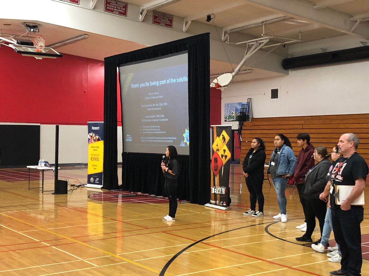 LTorres_PE's tweet photo. Grateful to ⁦@impactdrivers⁩ ⁦@ChpSolano⁩ ⁦@SolanoCoTrauma⁩ for coming out and presenting to our students about the significance of #distracteddriving  Our FNL kids rocked it today as well! ⁦@Cushman_FHS⁩ ⁦@FHSTheHigh⁩ ⁦@CFNLP⁩ https://t.co/UUHPglwrYk