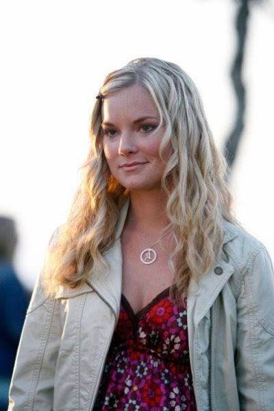  Wishing Cindy Busby a very happy birthday 