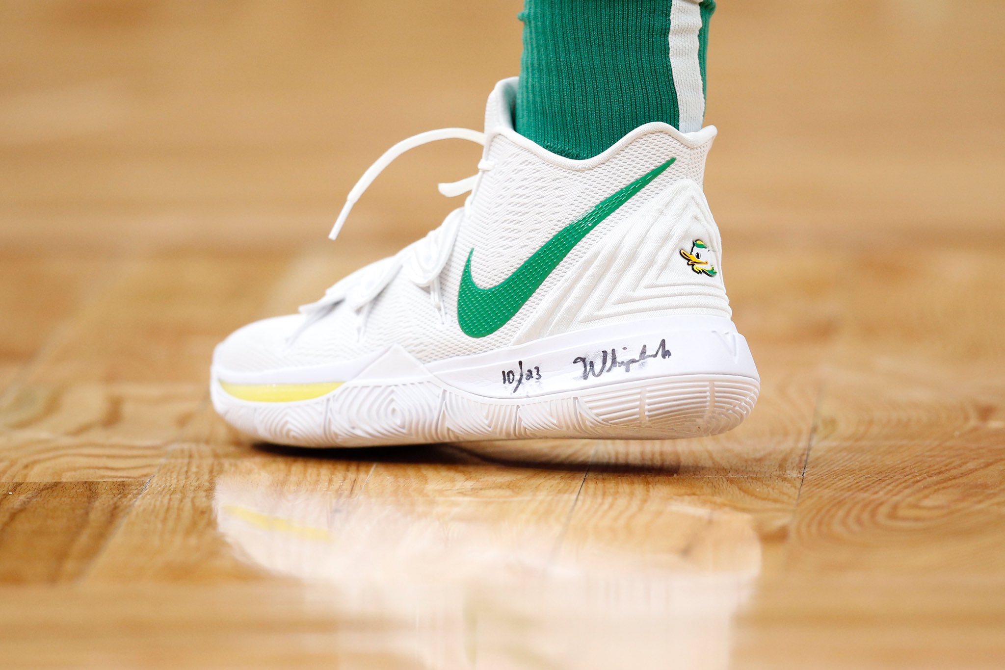 nike kyrie 5 oregon pe