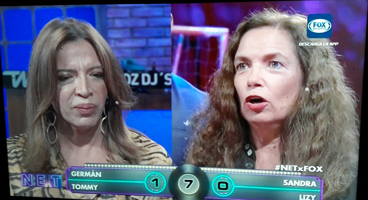 Vero27abril's tweet image. Genias @sanmihanovich y @lizytagliani en #NetxFox 👏👏