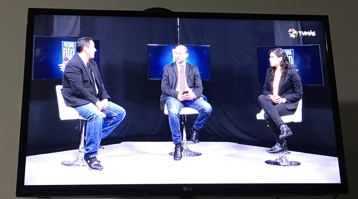 Aquí casual viendo #futbolenred con <a href="/edemeneghi/">Erasmo Demeneghi</a> 👏🏼👏🏼👏🏼