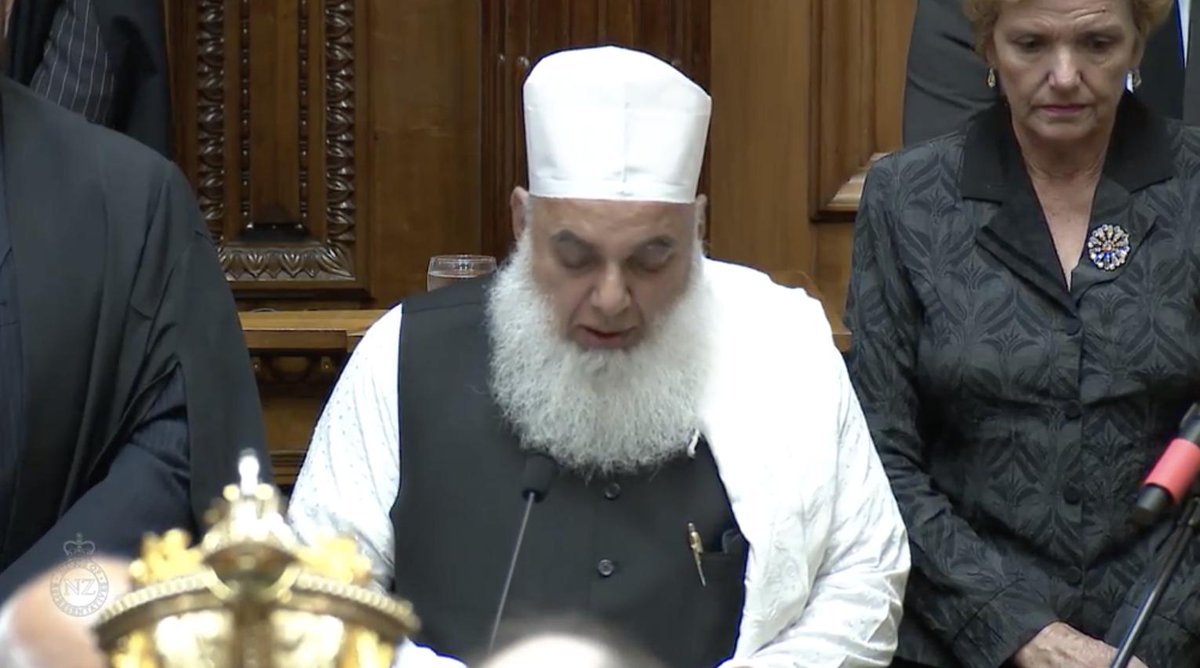 annafifield's tweet photo. At the opening of the first parliamentary session since the Christchurch mosque shootings, Imam Nizam ul haq Thanvi delivered this beautiful prayer in Arabic this afternoon. Click for video: https://t.co/WvZC0GjXCa https://t.co/G9uluwPHEn