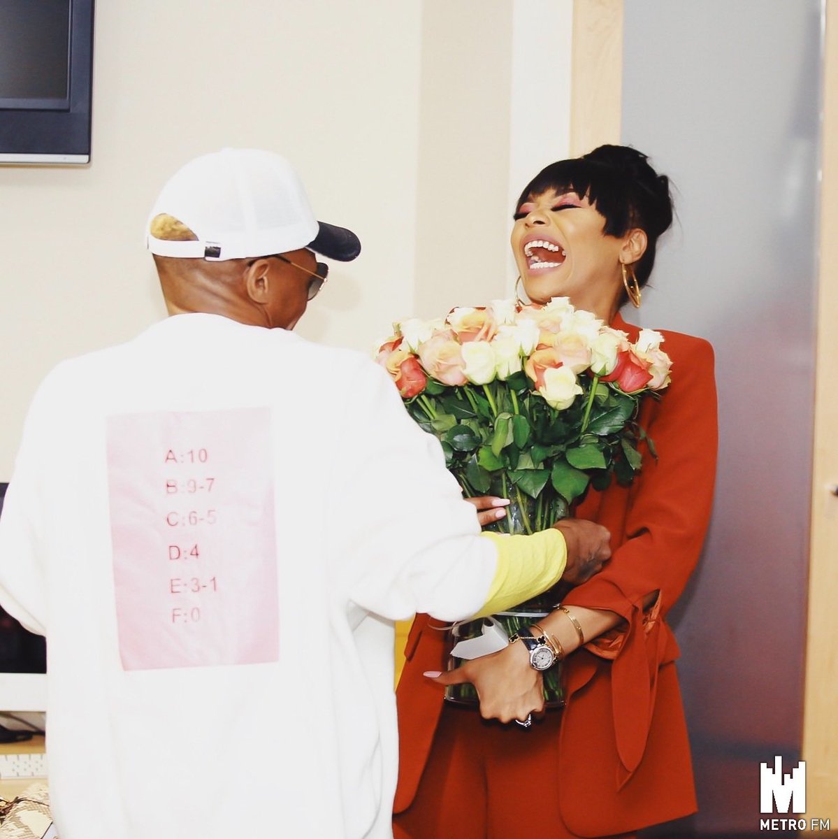 METROFMSA's tweet image. Love is In the air @somizi and @bonang_m #freshbreakfast