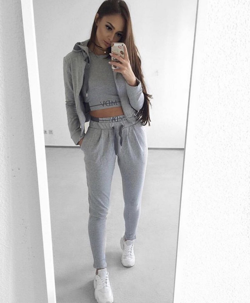 grayclothes's tweet image. 