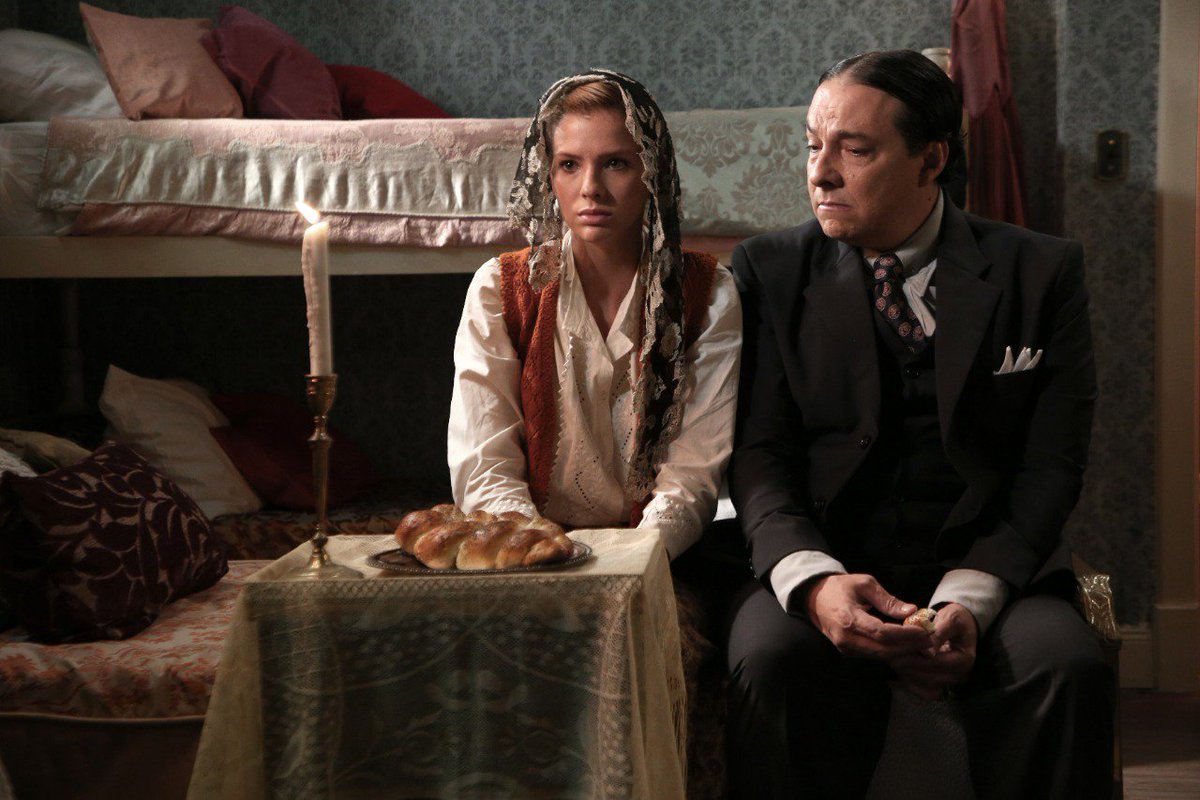 Apoyemos la ficción nacional. #ATAV . 22hs por <a href="/eltreceoficial/">eltrece</a> . Elencazo, excelentes guionistas, gran historia de <a href="/PolkaProd/">polkaprod</a> .