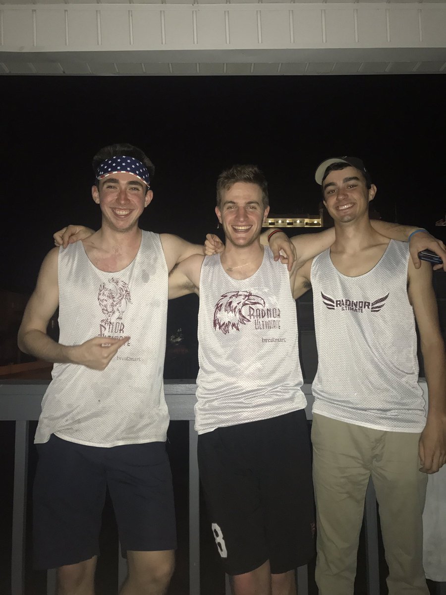 RadnorUF's tweet photo. 2016 Captains back at it https://t.co/oXDxLyJZUH