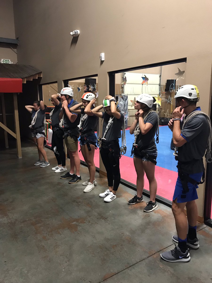 We are still looking for applicants for the student advisory committee for school year 2019-2020! If you know anyone who would be a good fit make sure you have them apply before April 19th!
We do some fun stuff!