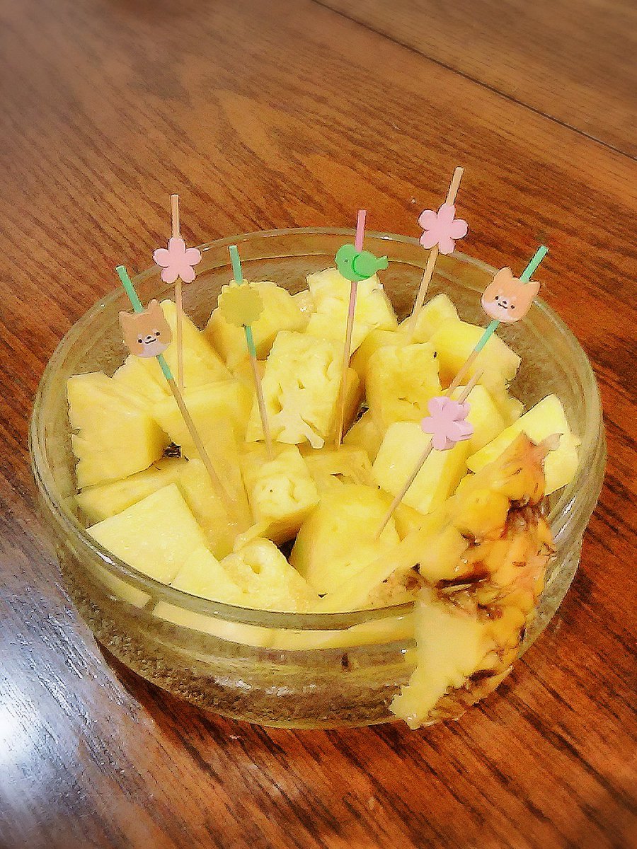 a_zura008's tweet image. お花見でも食べたいなぁ ＃ドール #パイナップル100gチャレンジ