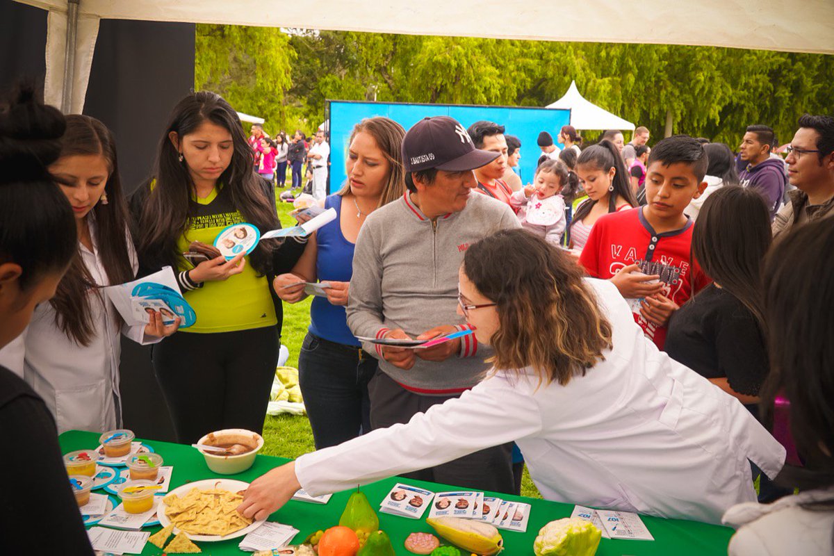 GabiBritoA's tweet photo. ¡Es gratificante compartir actividades positivas con las familias cuencanas!

Este fin de semana cientos de personas recibieron atención nutricional y disfrutaron de diferentes deportes en nuestras #CaravanasPorLaVida🐕🍏. https://t.co/dDqwrZrwH8