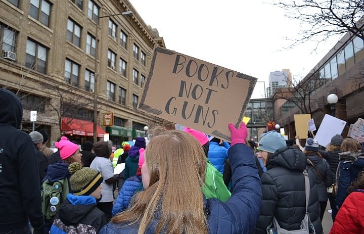 StudentActionMN's tweet photo. If you are under 18, please go to the link in our bio and try your best to fill out the permission slips! Let us know if you have any questions or problems with this:) #SDAMN #gunsense #enough https://t.co/S6TB6YMz0X
