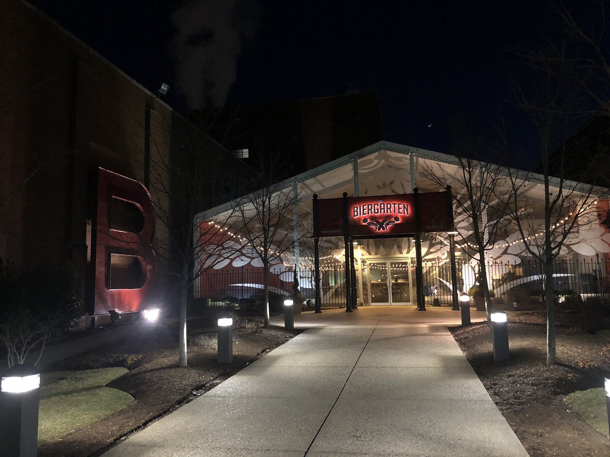 BensonHillInc's tweet photo. Wonderful way to concluded day one of our Annual All Company meeting with one of our own partners, @abinbev at @HomeOfBud. https://t.co/vK5GGPigFf #Sustainability #beer #stlab https://t.co/77Hp9tVUr1