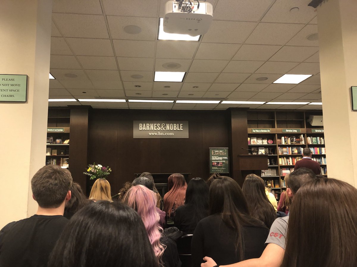 hessanators's tweet photo. And now we sit and wait! 
#AfterMovie @imaginator1d @aftermovie @AfterBrasil_ https://t.co/ZLmQchYLqA