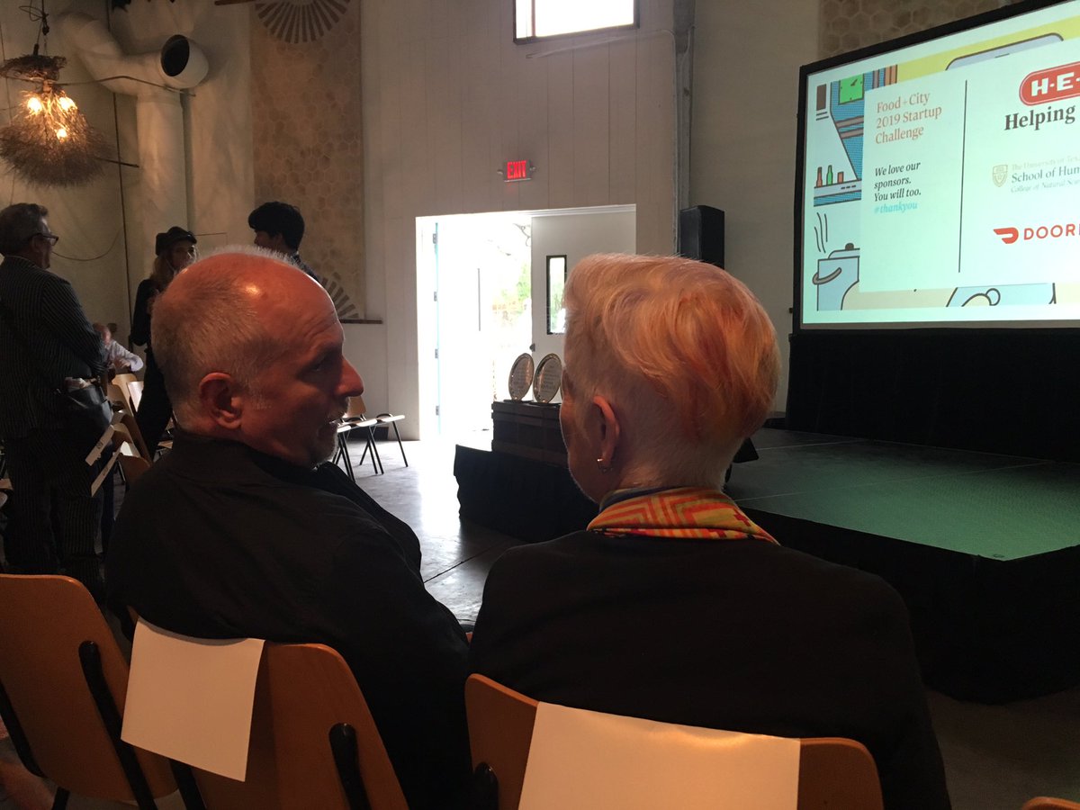 RNAeatsbugs's tweet photo. Great turnout (in quality AND quantity) for the @foodcityorg #foodcityprize at @SXSW today!

#ThankYou to all you amazing sponsors, mentors &amp; judges for helping #FoodCity go &amp; grow!

#sxsw #sxswfood #startup #foodsystems #SmartCities #logistics #lastmile @UTAustin #Austin #ATX https://t.co/eLzyAktmaV