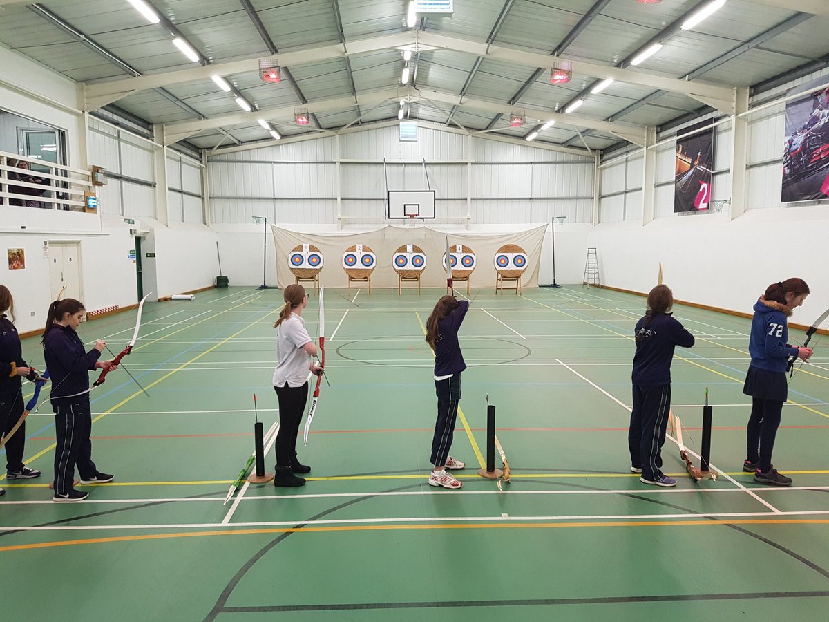 stmarysfixtures's tweet photo. @STMShaftesbury first ever #archery competition happen this afternoon vs @Gill_School Well done to all who competed. A great event and great shooting by all. 
#thisgirlcan #goforgold #empowering #archery @PerfArchCoach https://t.co/73W6XiVzVL