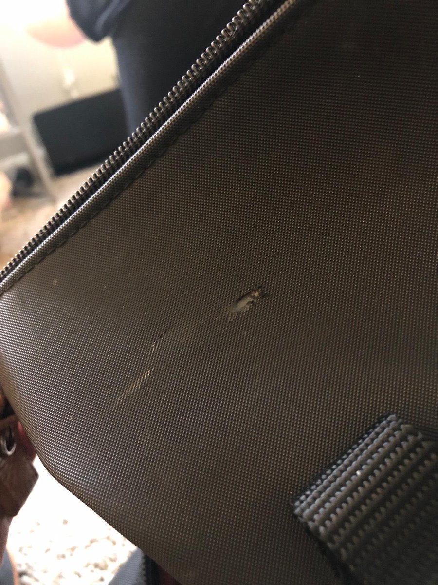 DavidVWilsonII's tweet image. After its fiasco with daughter in Belize @SouthwestAir did this to my daughter's John Hart bag on Flight 201 today from Houston to Atlanta. #notluvingit