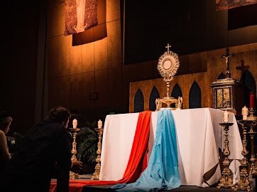 TUNewmanCenter's tweet photo. Adoration and Confession tonight at the Newman Center. This is a great way to start off the second half of the semester after a long spring break. We hope to see you there! https://t.co/wlFbfHLKZC