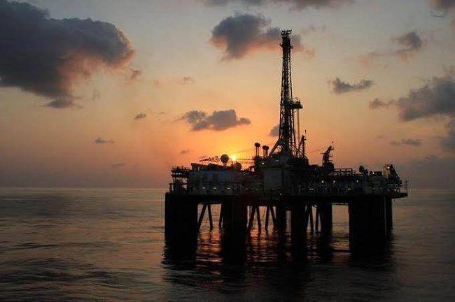 MarineInsight's tweet photo. #Keppel Secures Repeat Order From #Awilco Worth US$425 Million For Mid-Water Harsh Environment Rig https://t.co/vCX4oSER56

#Shipping #Maritime #MarineInsight https://t.co/ccRrYx1TYt