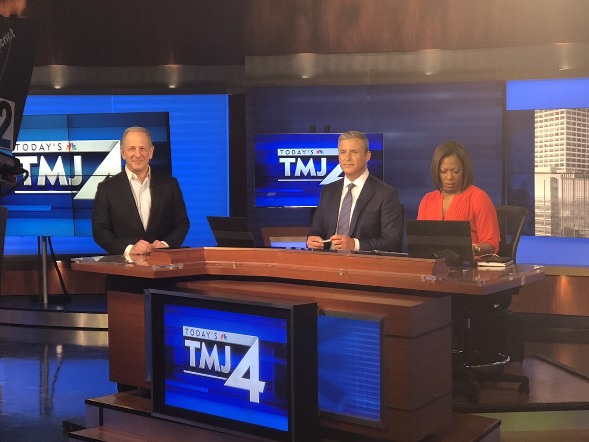 MarkKassWIAHOF's tweet image. Waiting to go back on @tmj4 to talk #DNCmke2020 this afternoon and @MarcusHotels @gregmarcus is on air talking about hotel impact.
