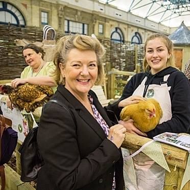 HenCorner's tweet photo. ***Competition Time***
We have been give Ten Pairs of free tickets for this year’s @CLFairs Country Living Spring Fair especially for subscribers of Hen Corner. Enter via our website here: https://t.co/IG2hvOzQCI Who will you bring with you? #CLSPRINGFAIR #STEPINSIDECL #CLSPRING https://t.co/4iSHzo3XkM