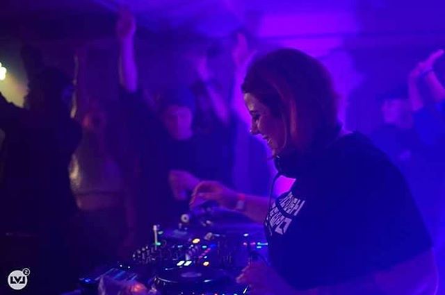 DjEuphonique's tweet image. Got to smile when even the VIP stage dwellers got their hands in the air 🙌🔥 #levelz #manchester #euphonique #dj #femaledj #banger #handsintheair #thisishowwedo ift.tt/2XQxu7e