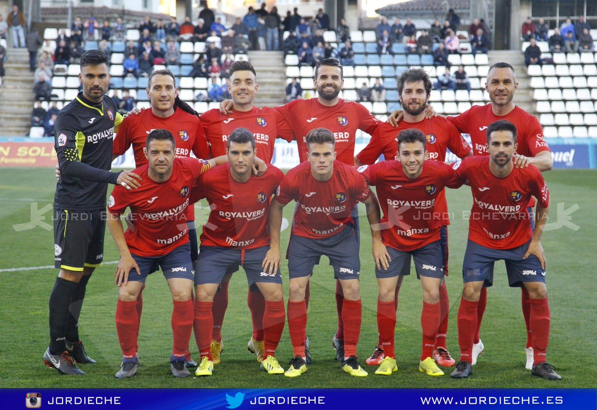 danicatradio's tweet photo. Vull destacar que dels 14 jugadors que ahir van jugar amb l'#Olot @UEO1921 al Camp d'Esports #Lleida vs @Lleida_Esportiu, només 2 no són nascuts a Catalunya: el porter Ginard és balear i el davanter Cosme és valencià. I 10 nascuts a les comarques de #Girona ! MERITORI #futbolcat https://t.co/e1YUG2HsxU