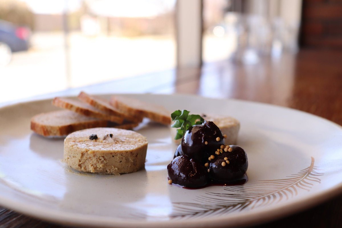 Sibilings at 17 Summer in Lodi named 'Restaurant Stars on the Rise' <a href="/17SummerRest/">17 Summer Restaurant</a> buff.ly/2F4s2Gu