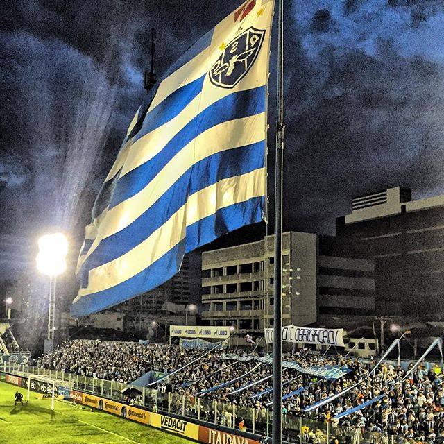 PapaoMilGrau's tweet photo. Serviço de ingresso para Paysandu x Castanhal no próximo domingo na Curuzú:

R$ 20 – arquibancada (somente nos dias 12 e 13/03)
R$ 25 – arquibancada (a partir do dia 14/03)
R$ 50 – cadeira
R$ 12,50 - Meia (Reservas, dia 14/03 às 18h)

Vem pra Curuzú!!

https://t.co/s0bPCCZ8hE https://t.co/9xWNsj1a1O