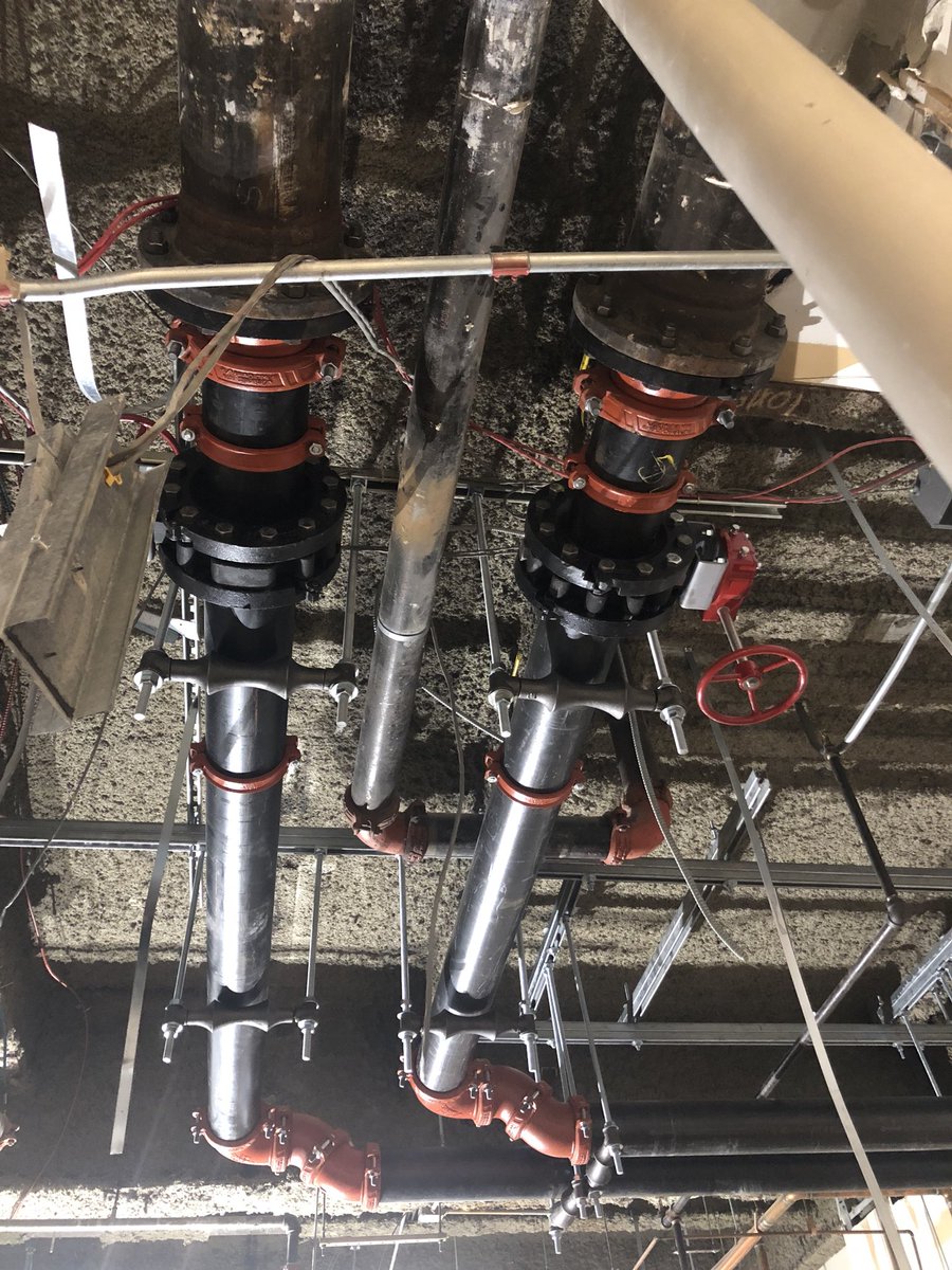 PremierMechLLC's tweet photo. Successful pipe freeze and valve replacement on Boylston street. Great work by a great team! #premiermechanical https://t.co/YlerXicp9T