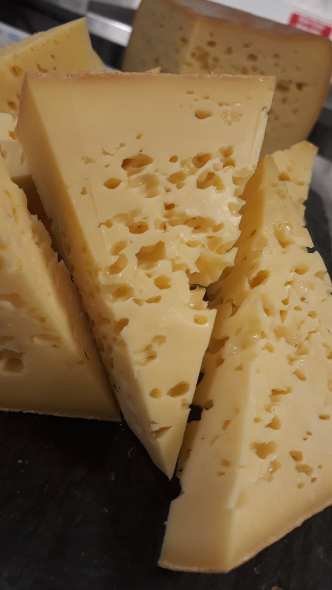 Gdavidson63's tweet photo. 2 wonderful & curiously named cheeses from #highlandfinecheeses #thefatcow & #theminger' @BanchoryLodge #cheese&wine tonight #soraie https://t.co/NZCJkwWht3