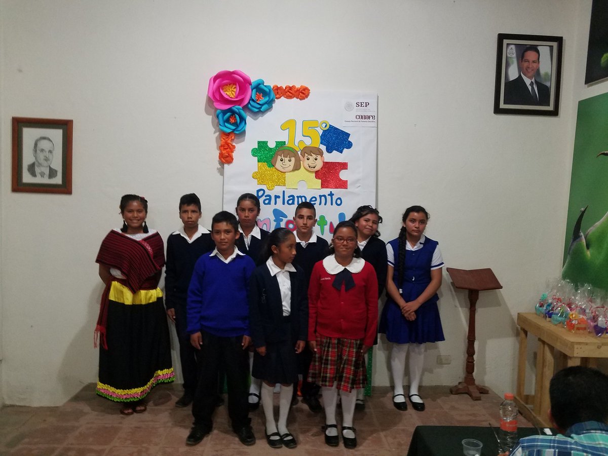 fercho_sanchez7's tweet photo. En Cadereyta, realizamos el 15vo Parlamento Infantil en su Etapa Estatal, participaron 9 alumnas y alumnos de todas las sedes regionales, ¡Muchas Felicidades! a la alumna Lorena Martínez Gonzalez de la sede de Jalpan de Serra quien representará a @CONAFE_mx en Querétaro. https://t.co/fGupkpe1Do
