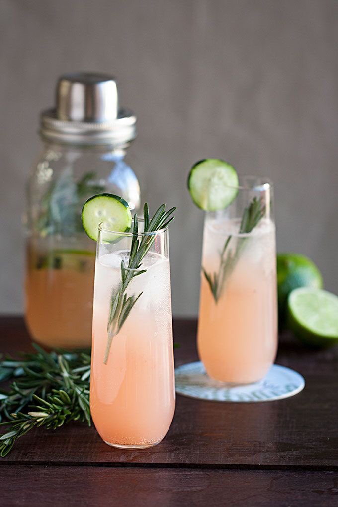 TimeQualityE's tweet photo. La coctelería sin duda es uno de los elementos importantes durante una fiesta, celebración o comida de negocios. Checa nuestros paquetes y precios: https://t.co/ynegL4eEP9 https://t.co/9EAQ7wu4f3