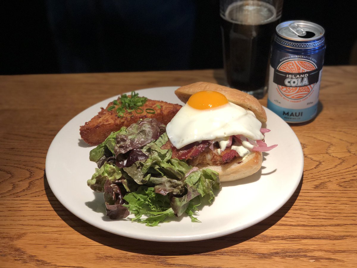 KokoHeadCafe's tweet photo. Who said the #perfectsandwich doesn’t exist? We challenge you to try our #buttermilk #friedchickensammy. Add an egg and hash browns to make it #justinstyle! 🤩🥇🔥#brunchallday #kokoheadcafe #bestbrunchcrew https://t.co/6CcsLOq0sn
