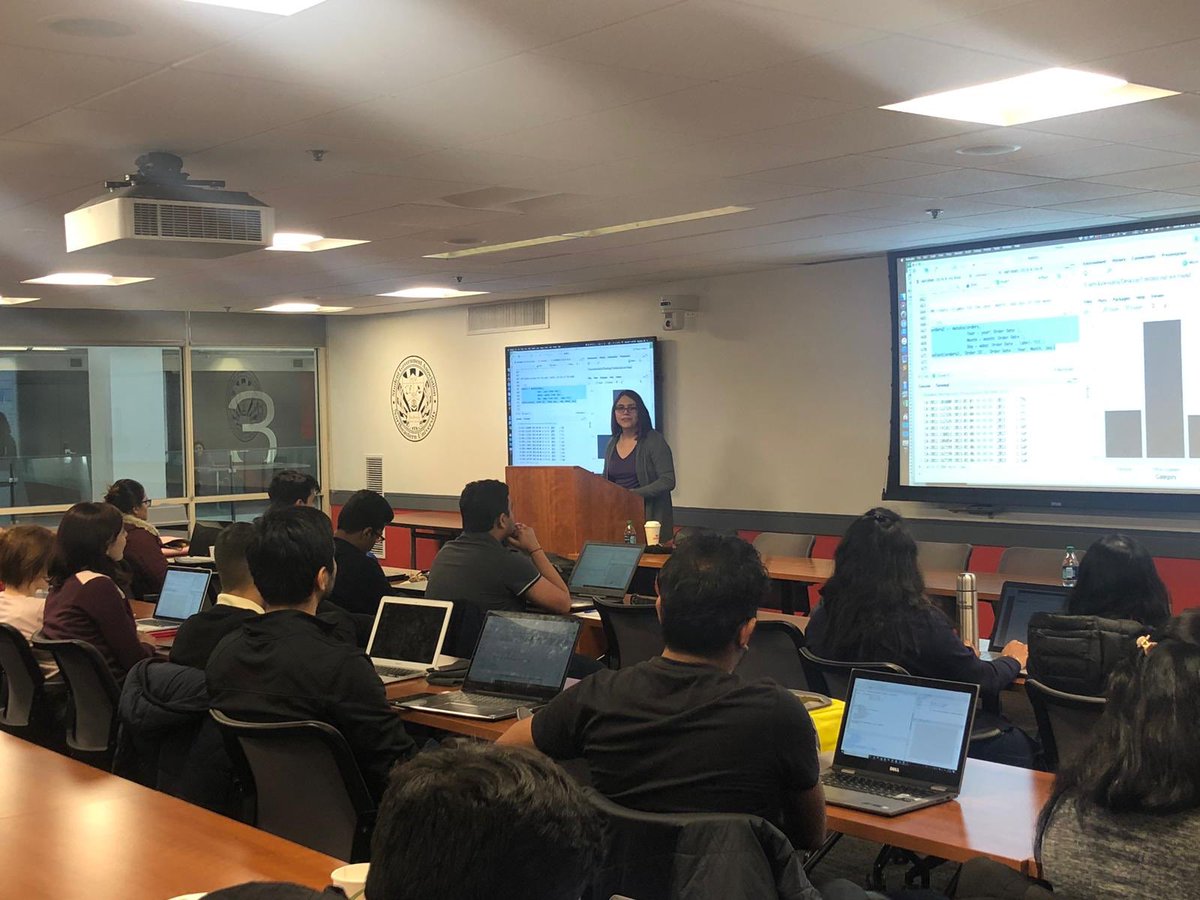 INFORMSNEU's tweet photo. We had a really great session on "Visualization with R tutorial“ today taught by postdoc fellow Dr. @KylieArielBemis. Thank you to all participants today! #informsneu #visualization https://t.co/VhILZeaptr