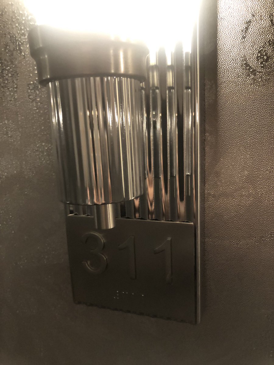 JoiDukesTV's tweet image. #UPDATE Just left the #ReadHouse and lived! Rumor has it a woman by the name of Analeise Netherly was murdered in room 311 back in the 1920’s. People say her spirit is still there and they keep a glass of wine inside to keep her calm. 👀@WRCB