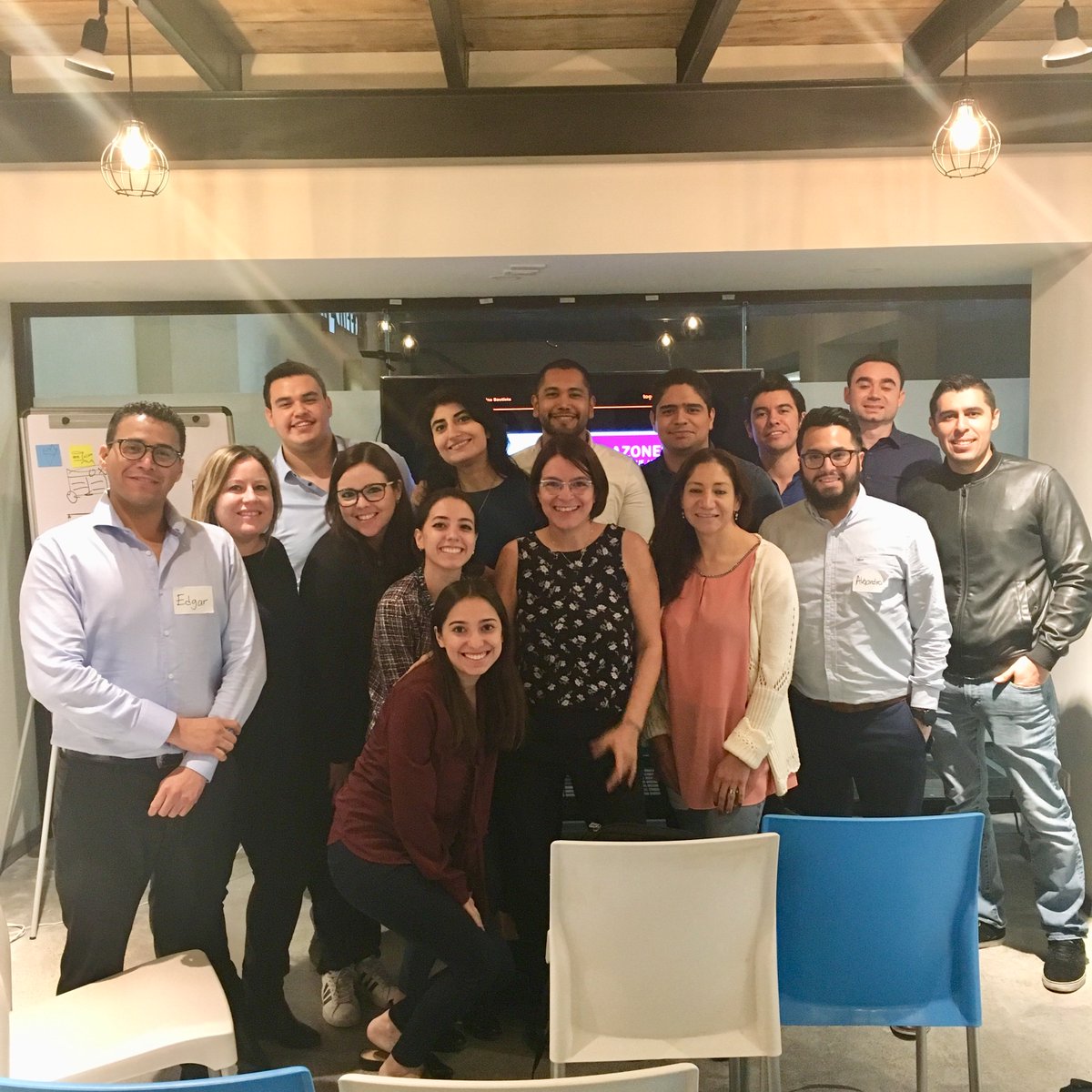 toorangemx's tweet photo. El pasado 27 y 28 de febrero nacieron grandes #ideas en nuestra edición #febrero 2019 del #taller de 'Contenidos Creativos'. 💡 Con asistentes de distintos giros y empresas, trabajamos en crear contenidos emocionantes y significativos. ¡Gracias a todos! https://t.co/2wW50hOxak