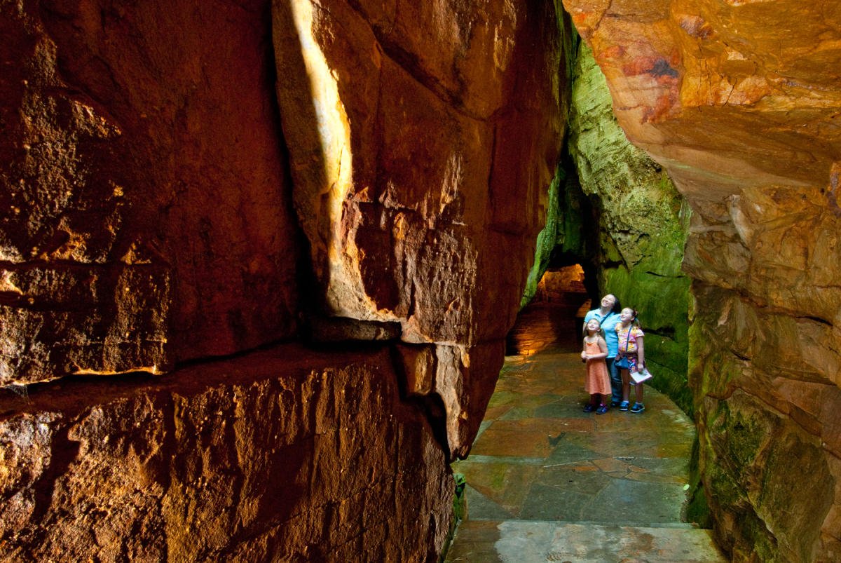 visitchatt's tweet photo. Take a RockQuest Adventure and trek through giant rock formations at @SeeRockCity during Chattanooga's Spring Break Safari: https://t.co/fefJKbwWbj #ChattanoogaFun #SpringBreakSafariCHA https://t.co/g8FHT4YLiM