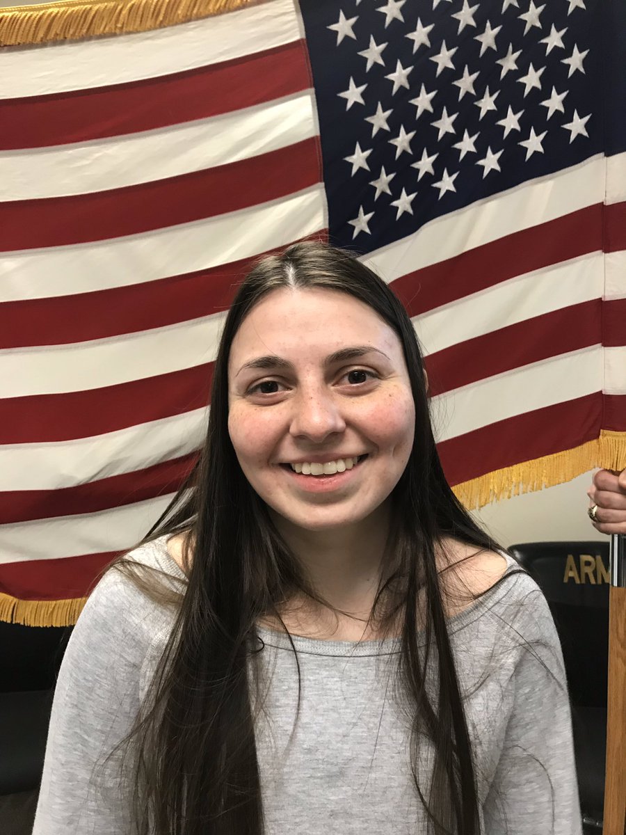 BurlesonRS's tweet photo. Congratulations to Daniela Moncada, Army’s newest 42A, Human Resources Specialist. @US_Army_FWTX @usarec #dallasrecruitingbattalion #WarriorsWanted #ArmyStrong #GoArmy @FTWRecruitingCO https://t.co/EL3icRFY9Y
