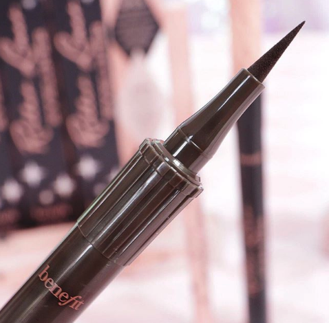 BenefitBeauty's tweet photo. That perfect liner you’ve been searching for? You’re lookin’ at it! 😏 Our #rollerliner liquid eyeliner is your NEW go-to wing woman! https://t.co/SBiBPsSA67