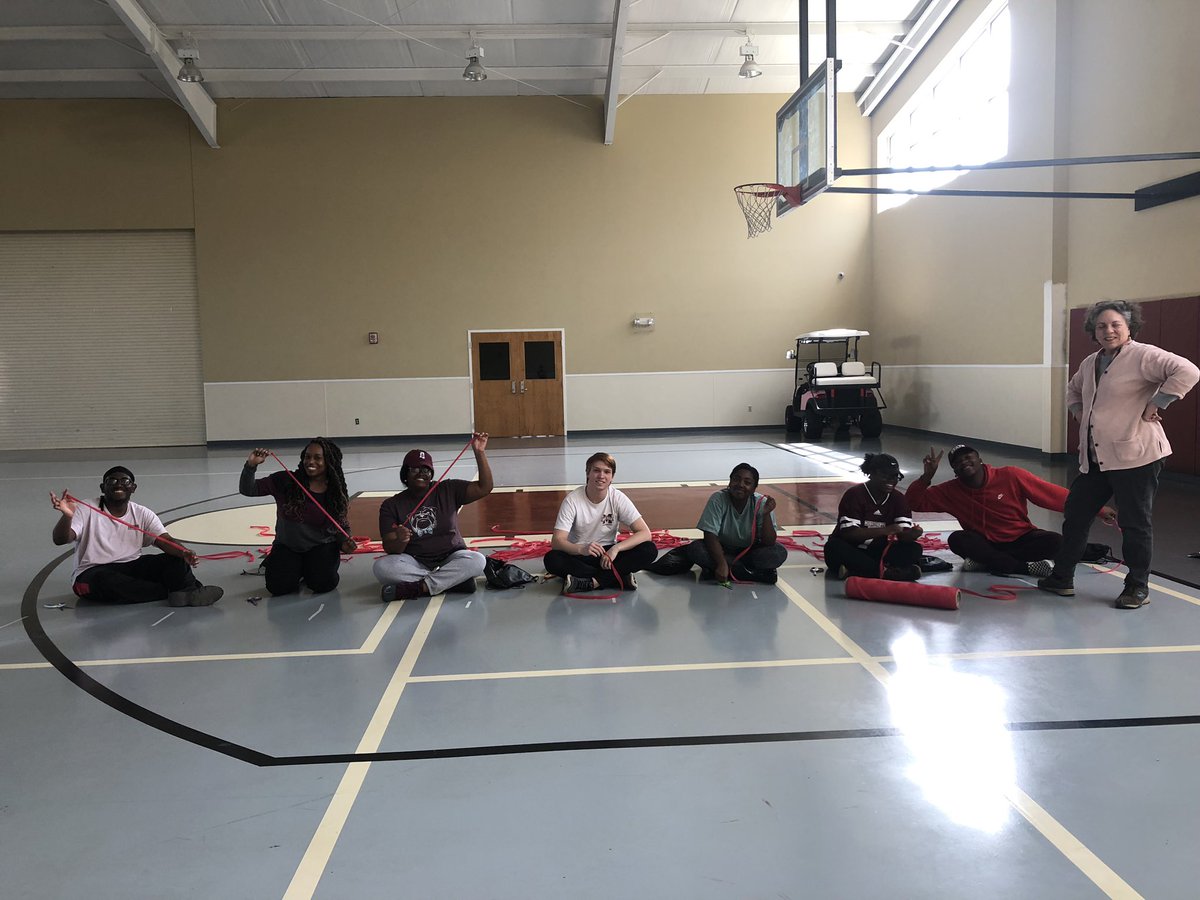 MaroonVolunteer's tweet image. On day 2 of the Mississippi Delta Alternative Spring Break, our students visited the family-owned Silent Shade Planting Company, the B.B. King Museum, ate lunch at Betty's Place, and played games and completed a service project at the Boys &amp;amp; Girls Club in Greenwood. #msuasb2019