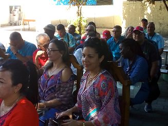 EmbaCuba_Haiti's tweet photo. Misión Estatal de #Cuba🇨🇺en #Haití🇭🇹#8Marzo: Deploró la aplicación parcial del Título III de la Ley Helms Burton, cuyo objetivo es recrudecer el #bloqueo y la  presentación de demandas judiciales Vs. empresas cubanas en intento de asfixiar a nuestra economía. @CubaMINREX https://t.co/caGcpvmkUc