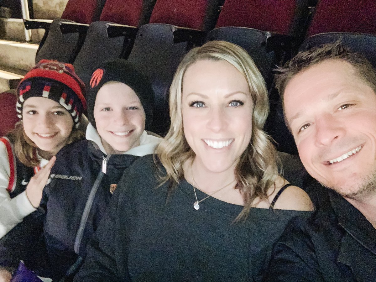 KBolly21's tweet photo. Fam β€οΈπ¨π¦π #firstcavsgame @cavs @Raptors @TweetQTV https://t.co/e3sMOh1xXX