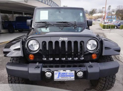 LCFORDS's tweet image. 🔥 Hot car of the week alert! 🔥 

This pre-owned 2013 Jeep Wrangler Rubicon SUV 4x4 is available now!

✔️ Remote Keyless Entry
✔️Power steering
✔️4-wheel ABS Brakes
✔️GPS Navigation
✔️And more!

Learn more: bit.ly/2Cd9xOk