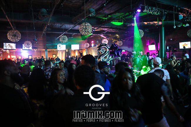 Saturday March 23rd @HoustonGrooves 8 Year Anniversary Celebration hosted by <a href="/RoJamesXIX/">ROMACULOUS 🇵🇦</a> | RSVP For No Cover at TheSuite2300.com #HoustonGrooves #RoJames #Suite2300Saturdays