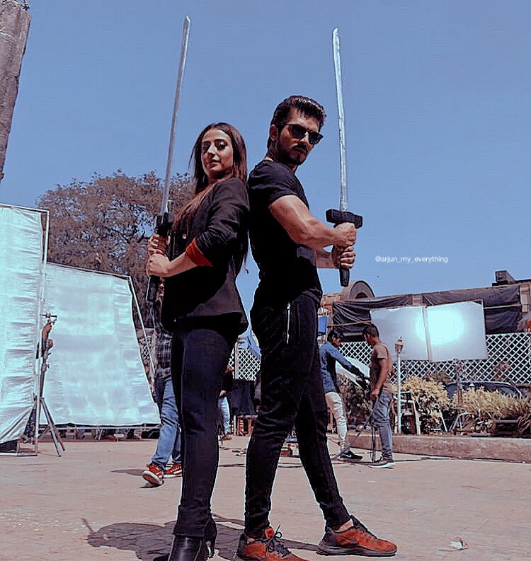 In Life Fight For What You Want⚔️
@thearjunbijlani @Aalisha_panwar💗
-
#arjunbijlani #arjuners #arjunbijlanifans #onset #arsha #deera #AalishaPanwar #onscreencouple #DeepRajSingh #TaraRaichand #taradeeprajsingh #IshqMeinMarJawan #IshqMeinMarjawaan #immj #tellywoodactor #actors