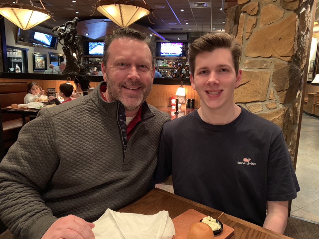 Ayseh_'s tweet image. 20 🎂